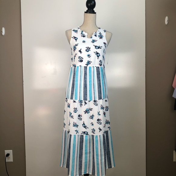 WONDER NATION FLORAL BLUE AND WHITE TIRED MAXI XL - Picture 5 of 10